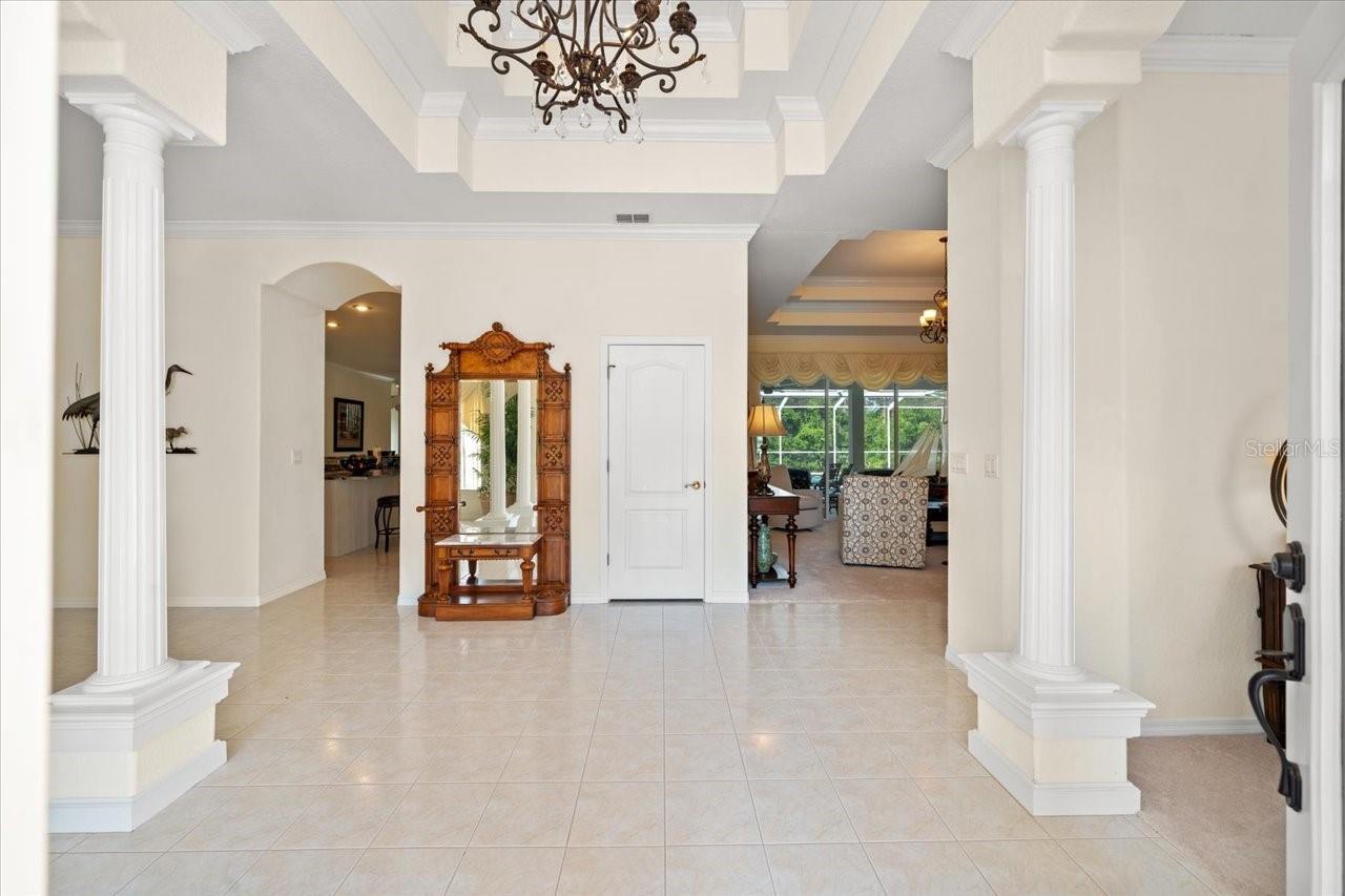 Listing photo id 6 for 11137 Woodland Waters Boulevard