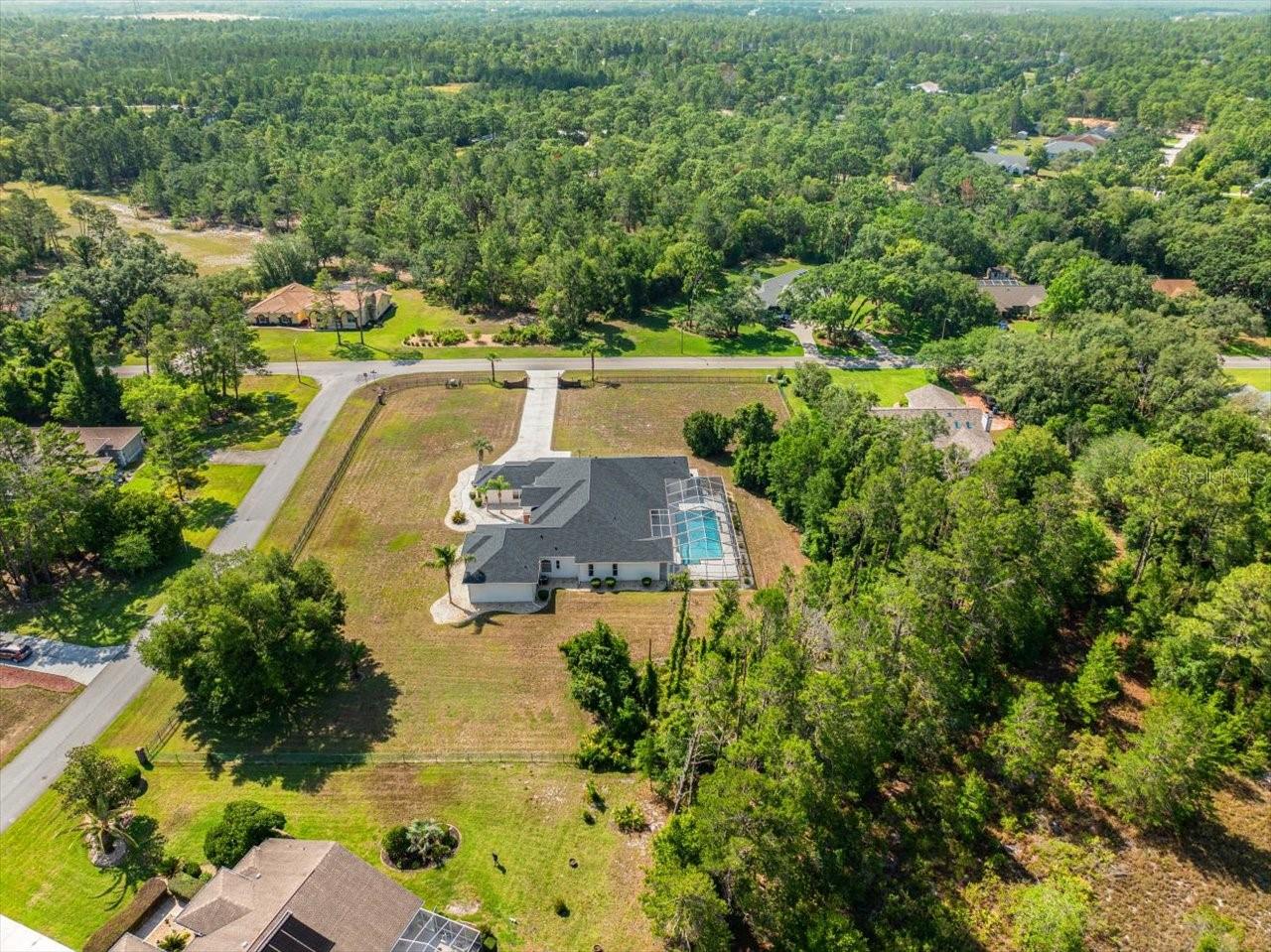Listing photo id 78 for 11137 Woodland Waters Boulevard