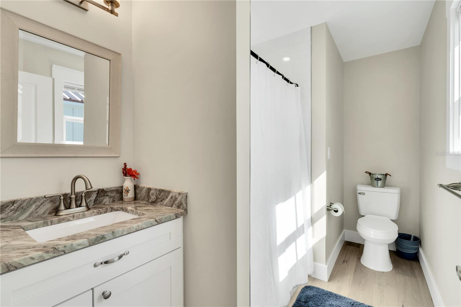 Image 21 of 30 For 340 6th Street E