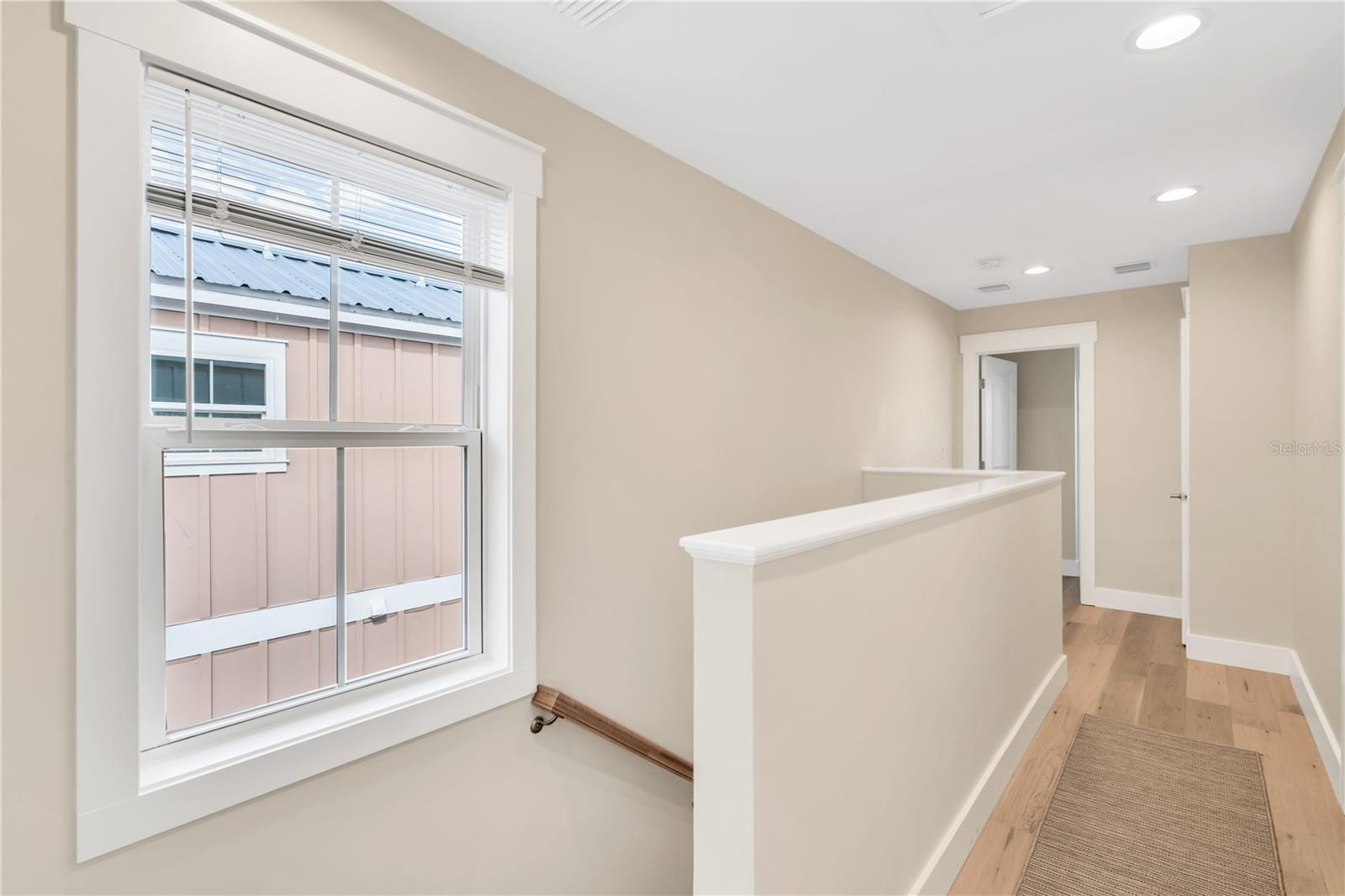 Image 23 of 30 For 340 6th Street E