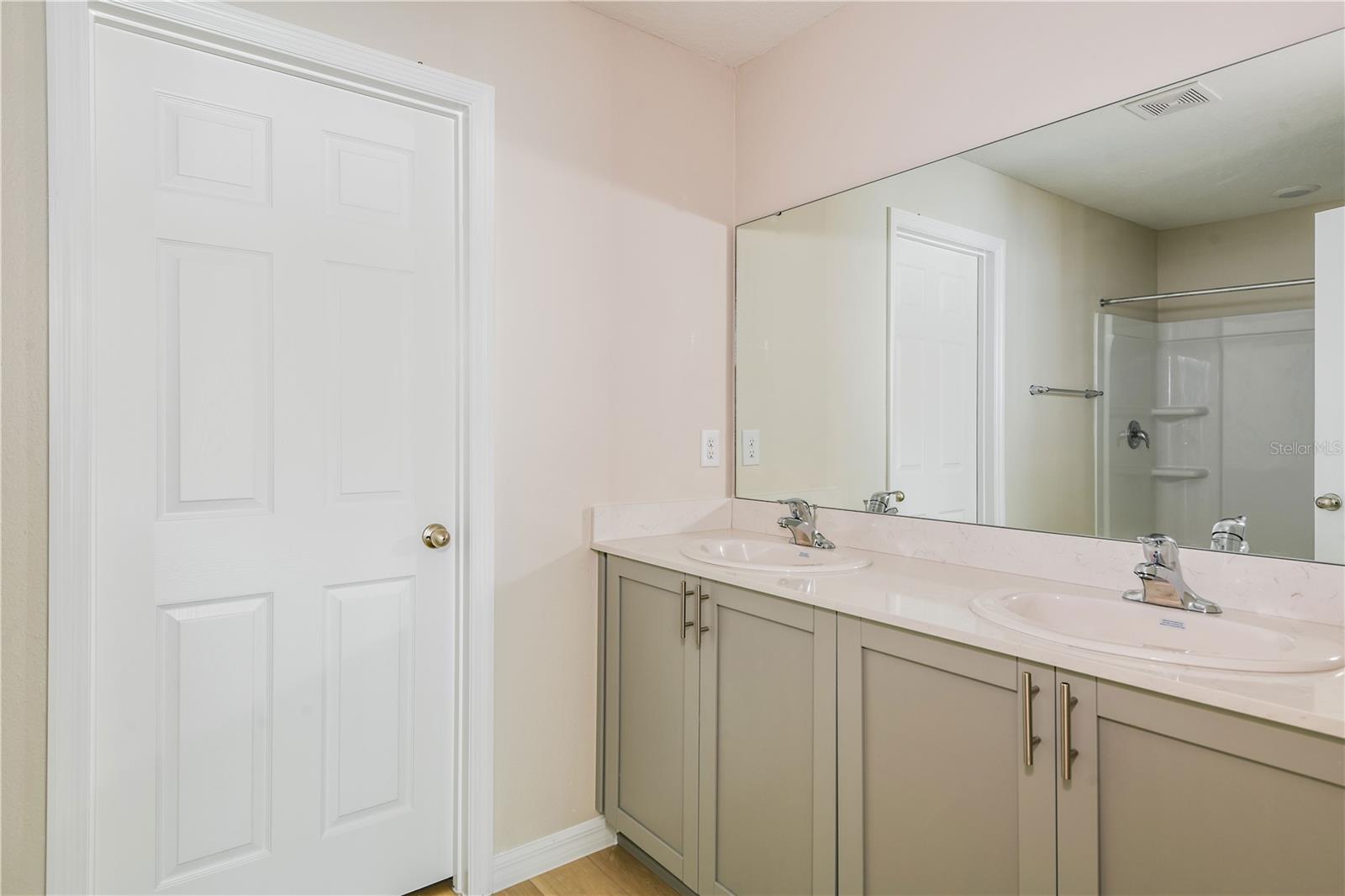 Image 13 of 20 For 3782 King Hill Drive