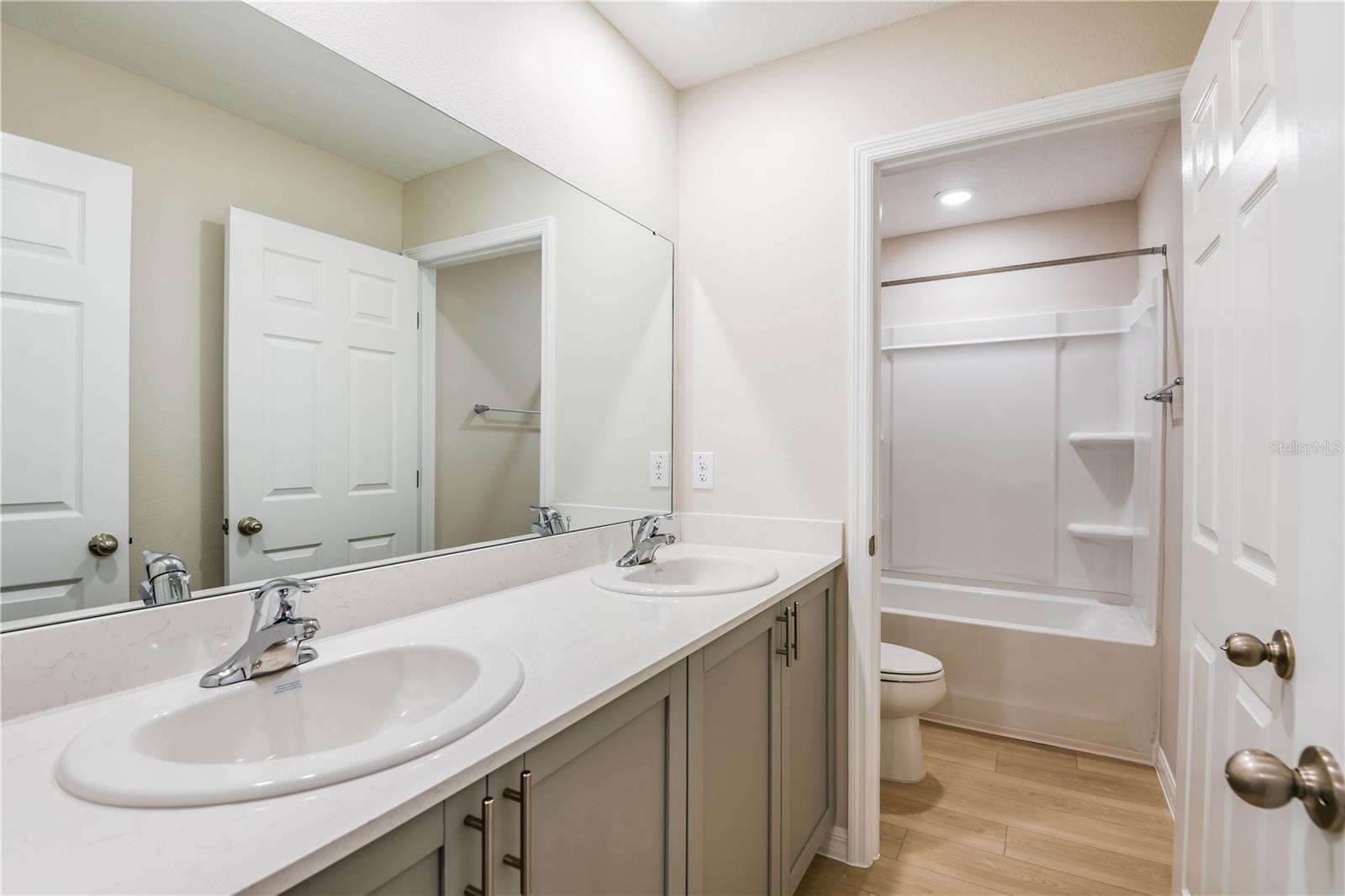 Image 18 of 20 For 3782 King Hill Drive