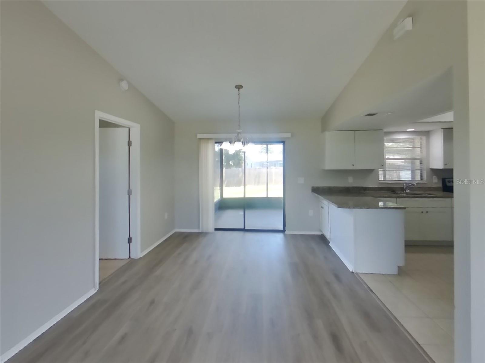 Image 4 of 17 For 3026 Aldoro Avenue