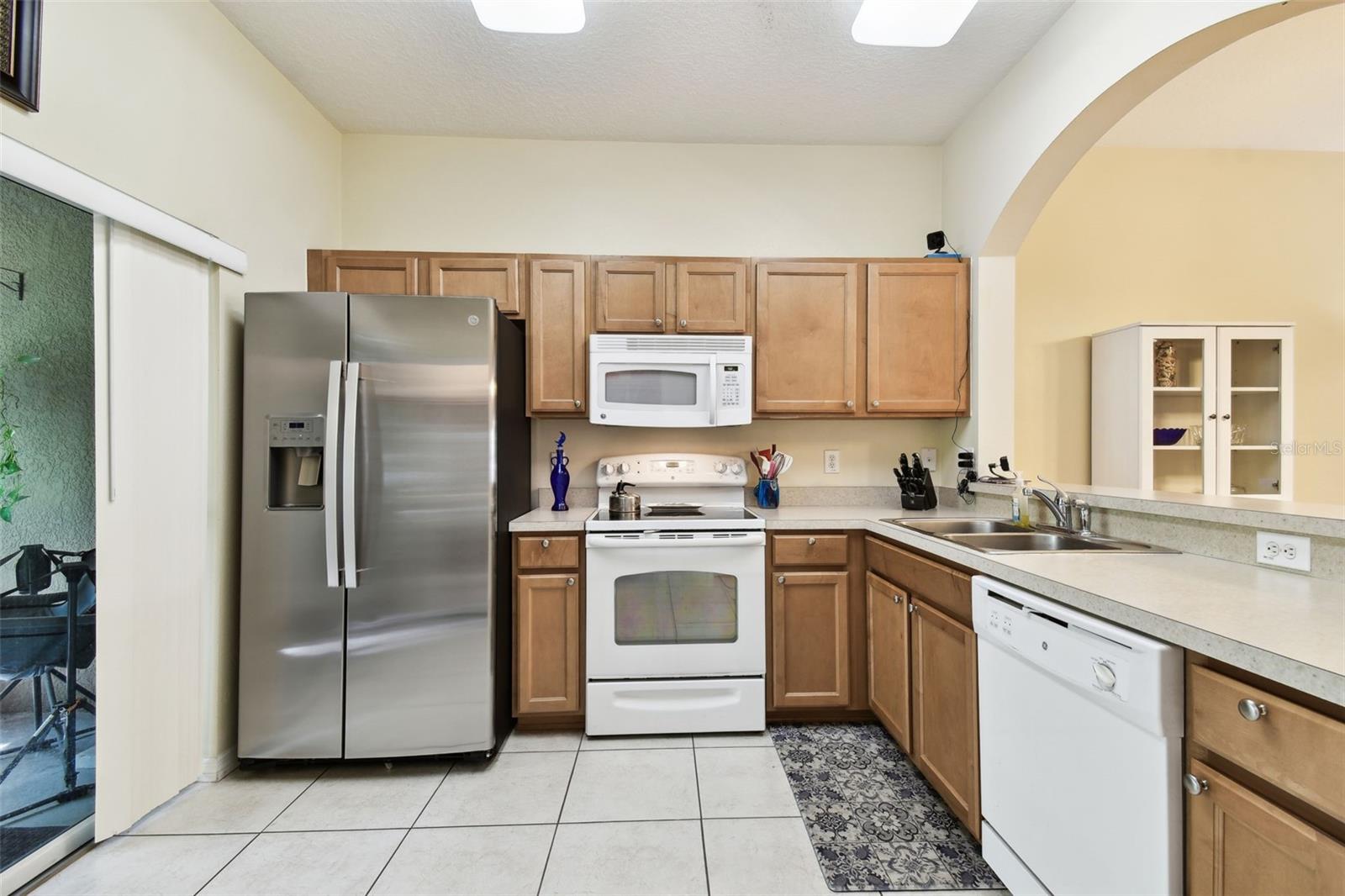 Image 14 of 29 For 2347 Willimette Drive