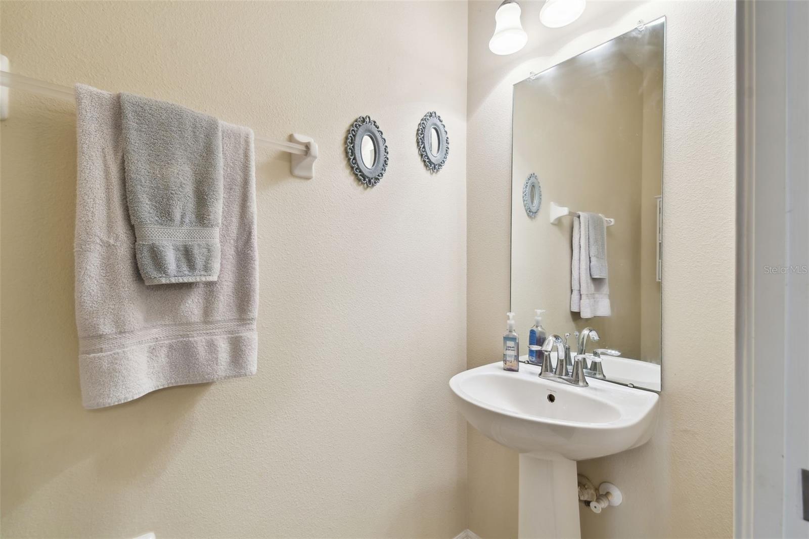 Image 16 of 29 For 2347 Willimette Drive