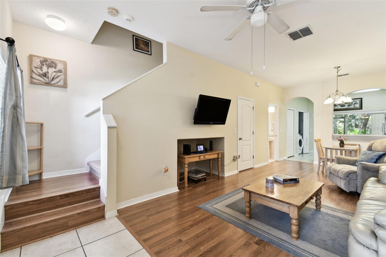 Image 18 of 29 For 2347 Willimette Drive
