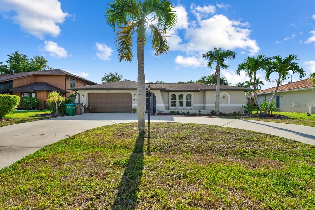 Details for 3915 19th Place, CAPE CORAL, FL 33904