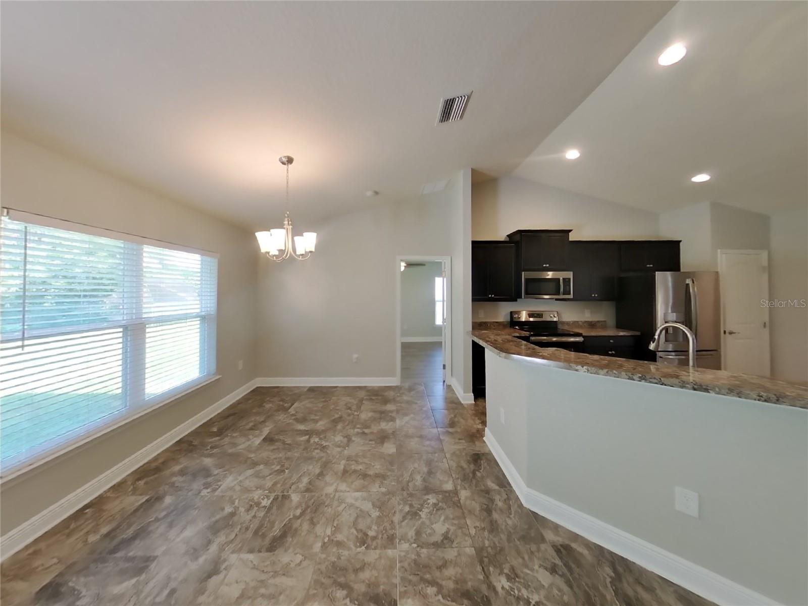 Image 3 of 17 For 14128 Redwood Street