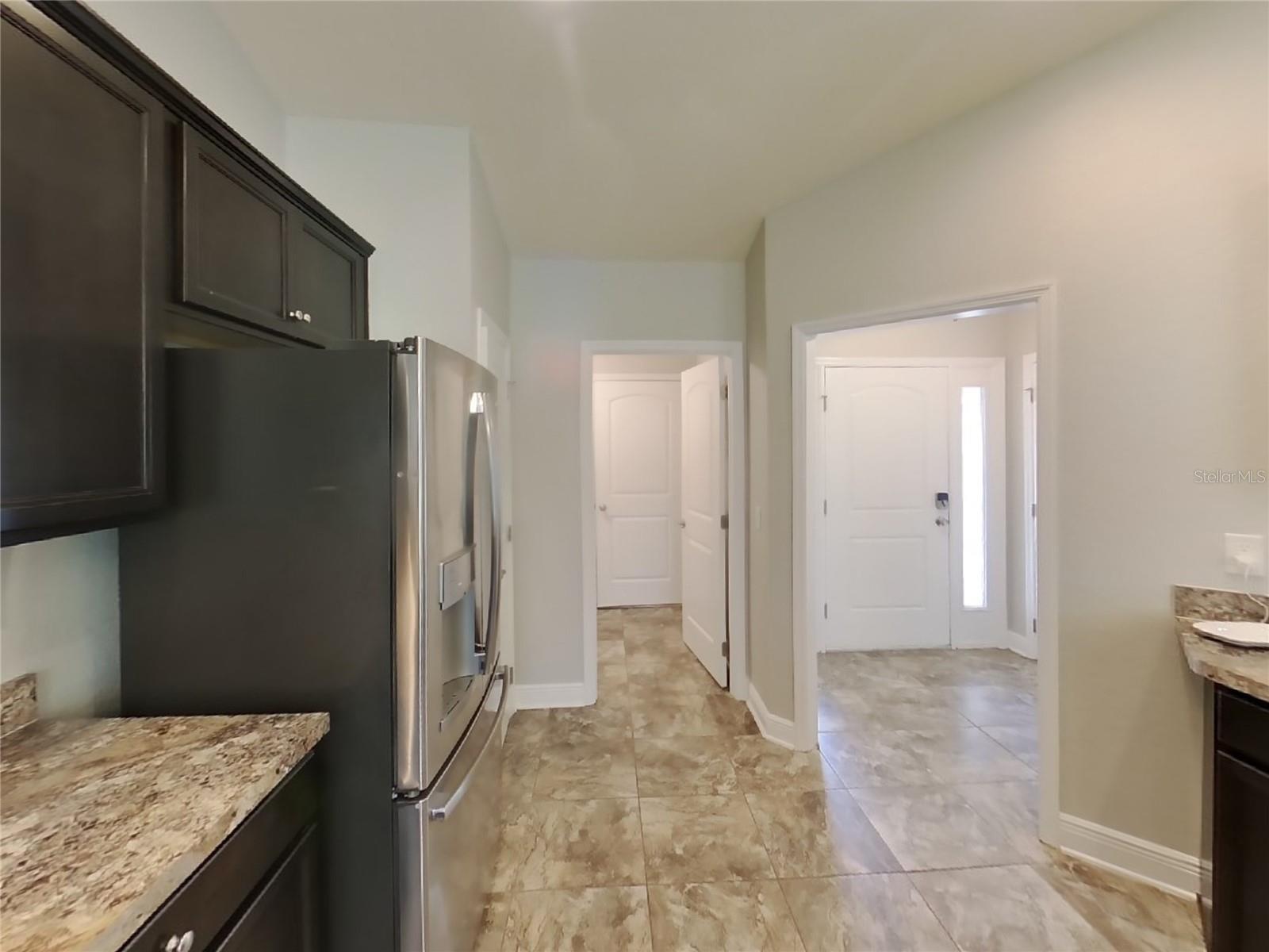 Image 4 of 17 For 14128 Redwood Street