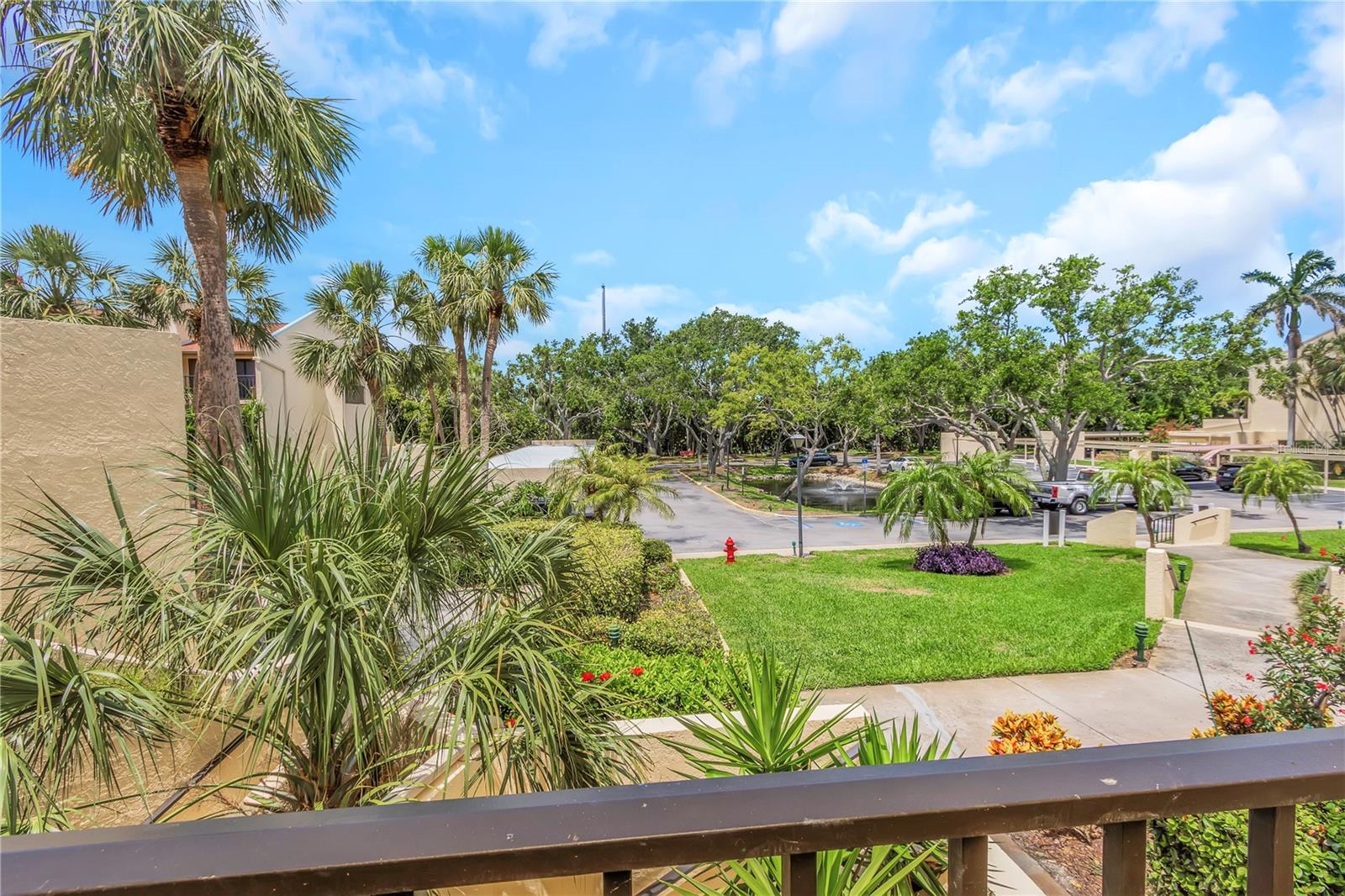 Image 11 of 52 For 7520 Sunshine Skyway Lane S 113