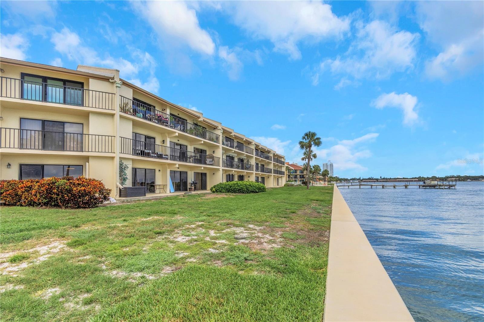 Image 45 of 52 For 7520 Sunshine Skyway Lane S 113