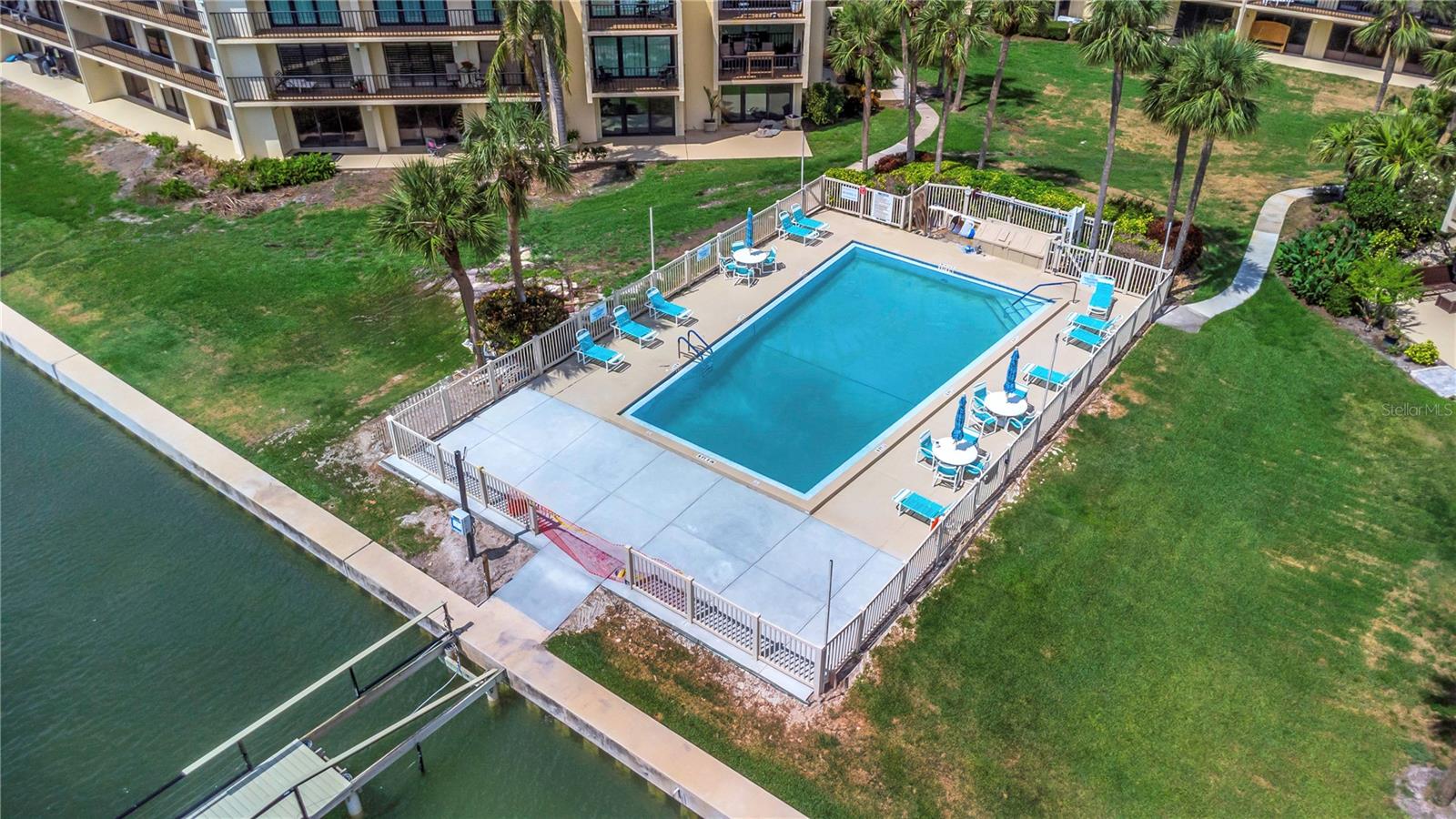 Image 51 of 52 For 7520 Sunshine Skyway Lane S 113