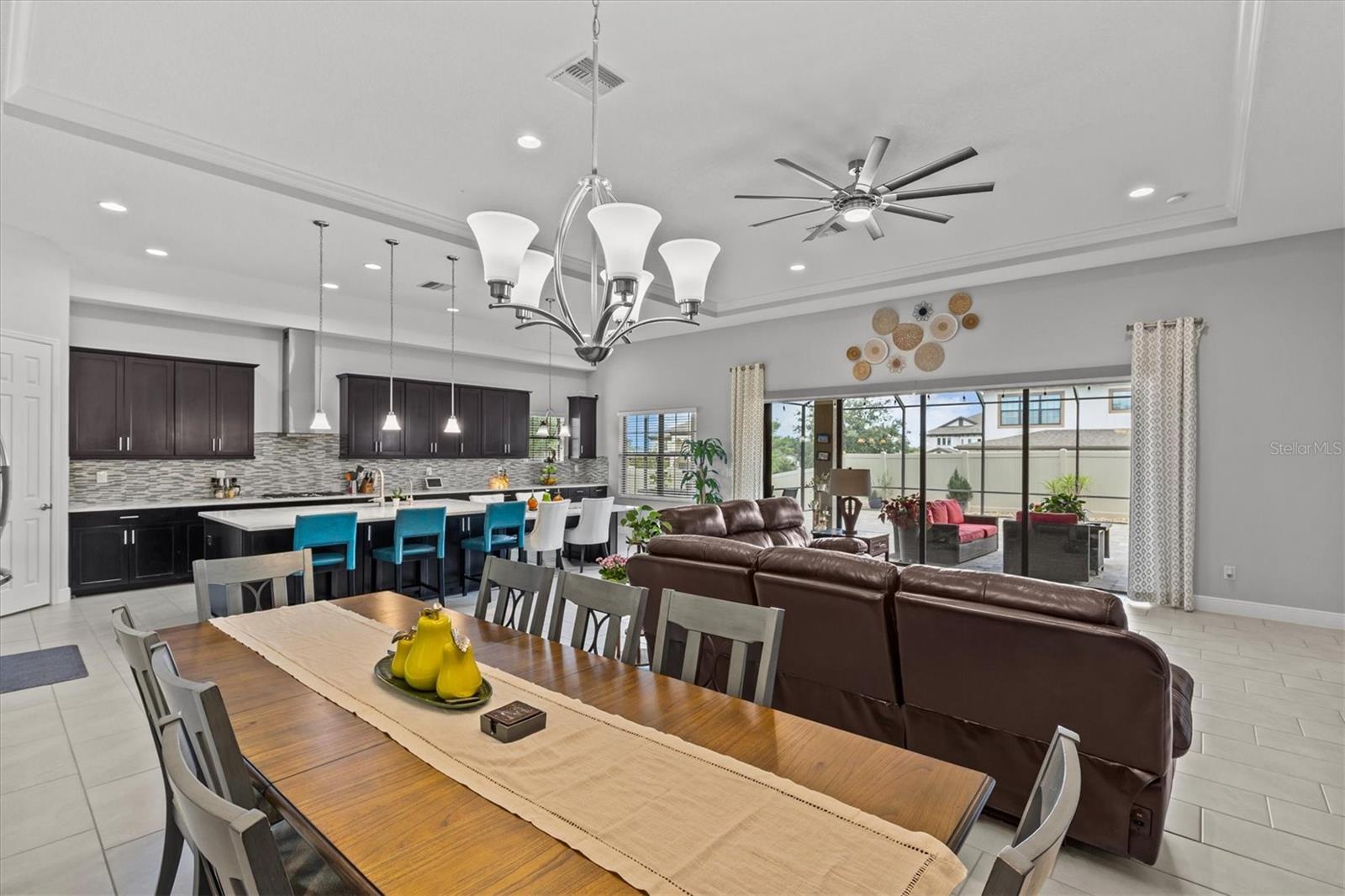 Image 15 of 46 For 1002 Cavour Court