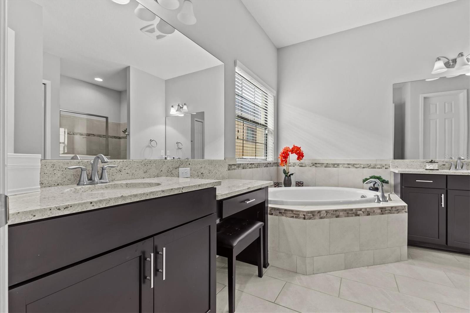 Image 20 of 46 For 1002 Cavour Court