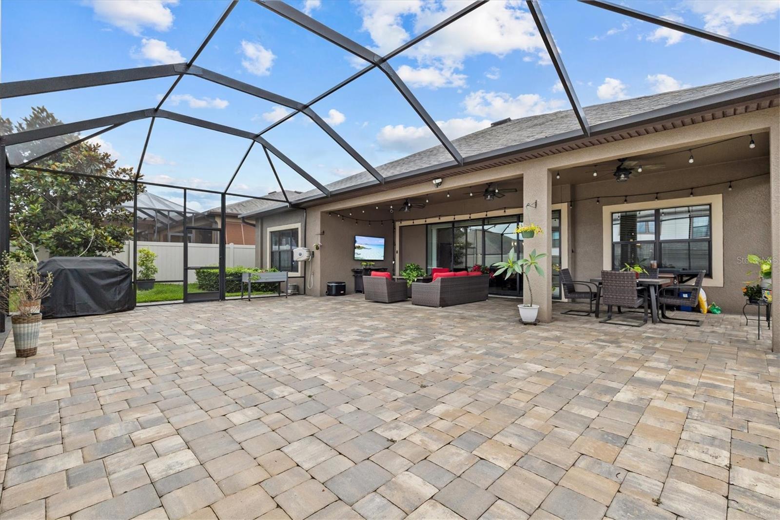 Image 38 of 46 For 1002 Cavour Court