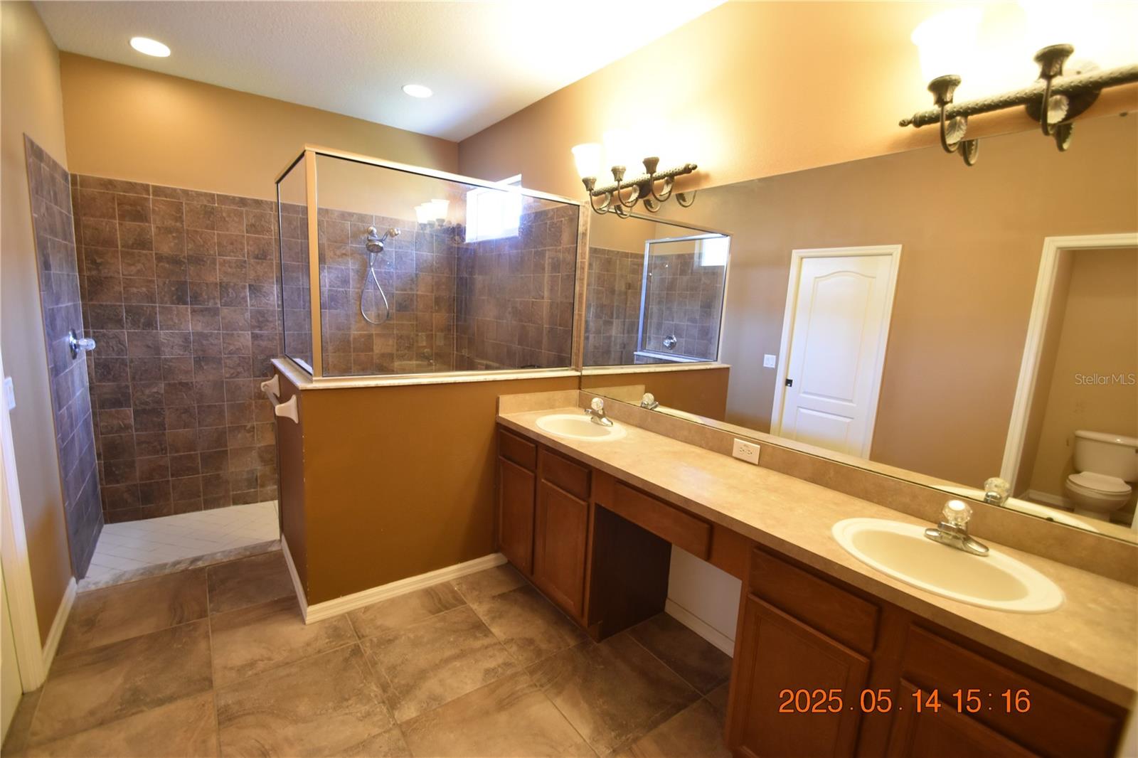 Image 17 of 38 For 27443 Edenfield Drive