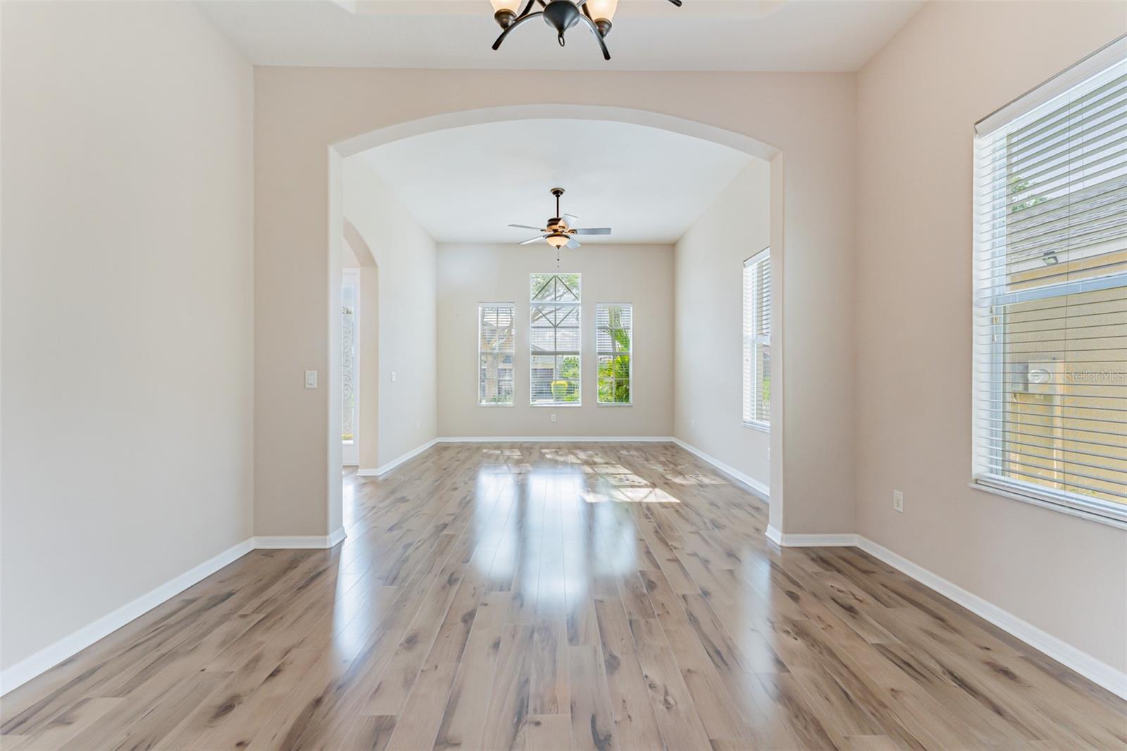 Image 11 of 74 For 13815 Artesa Bell Drive