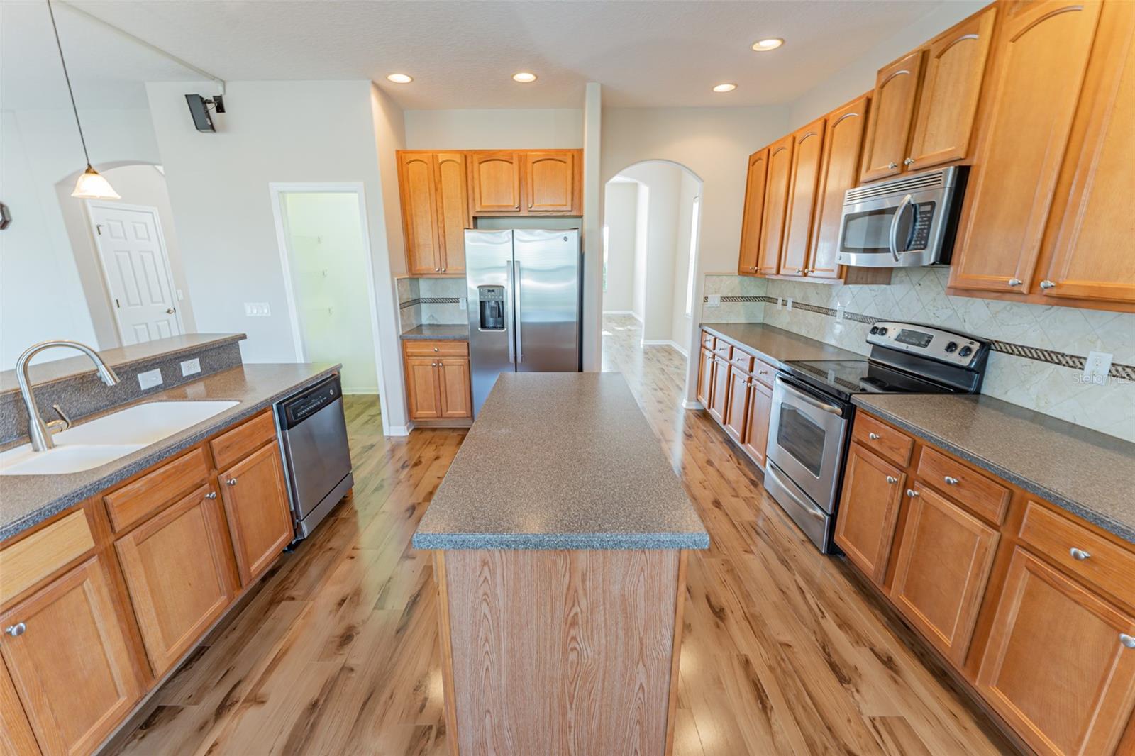 Image 15 of 74 For 13815 Artesa Bell Drive