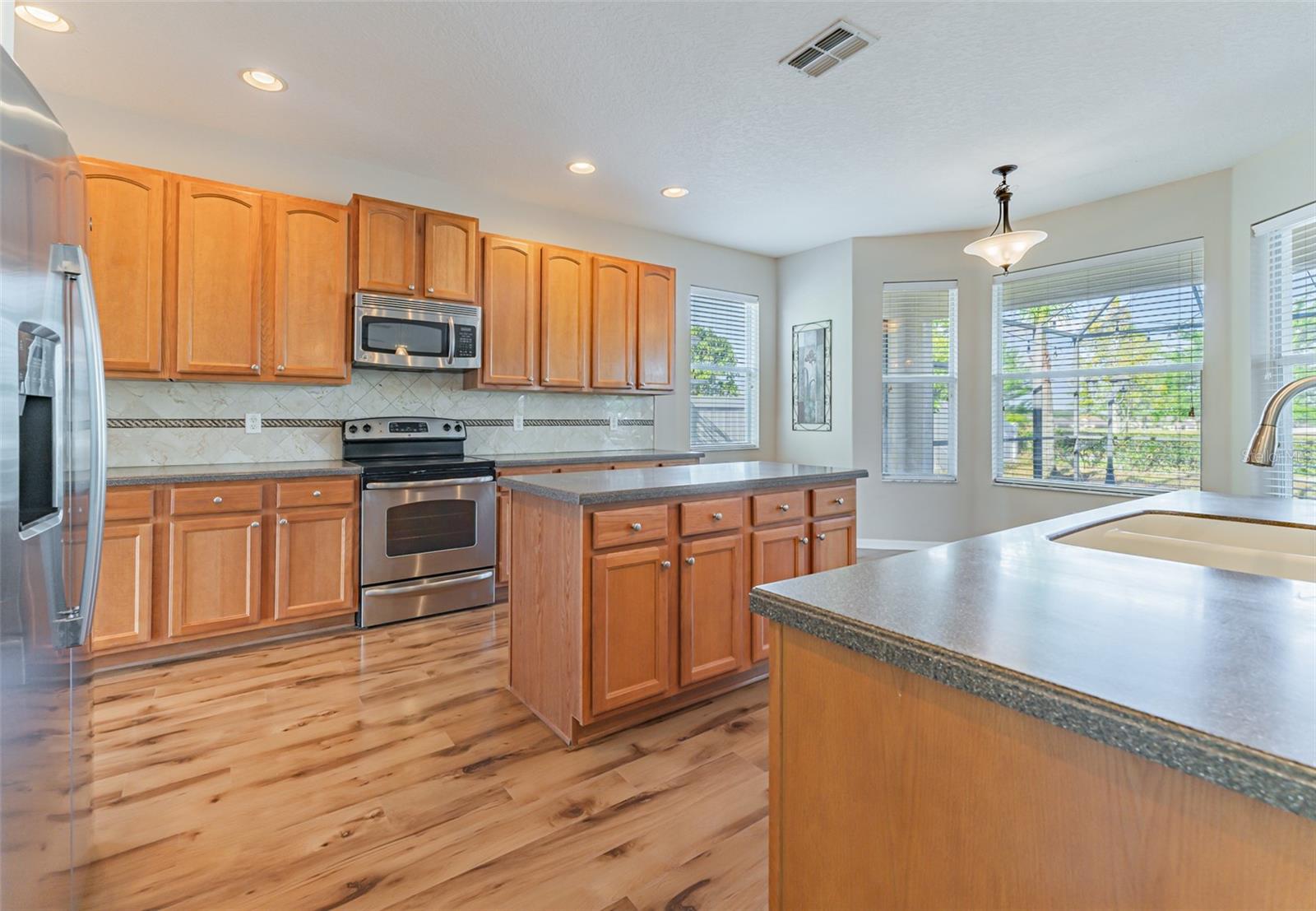 Image 17 of 74 For 13815 Artesa Bell Drive