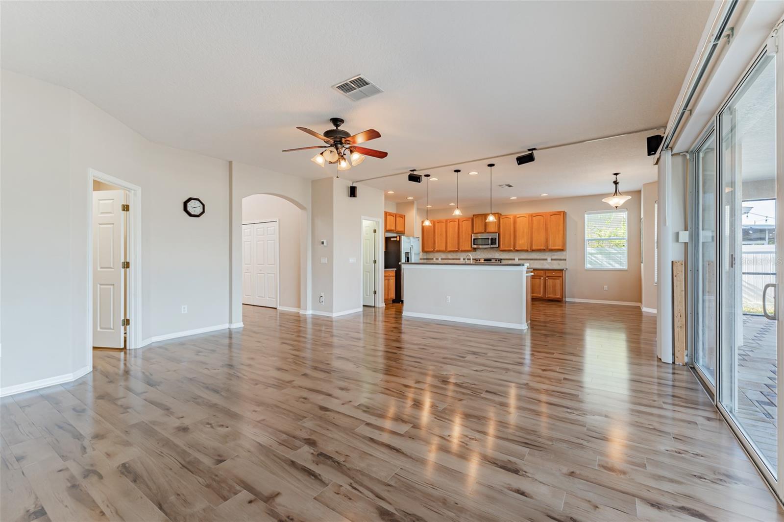 Image 22 of 74 For 13815 Artesa Bell Drive