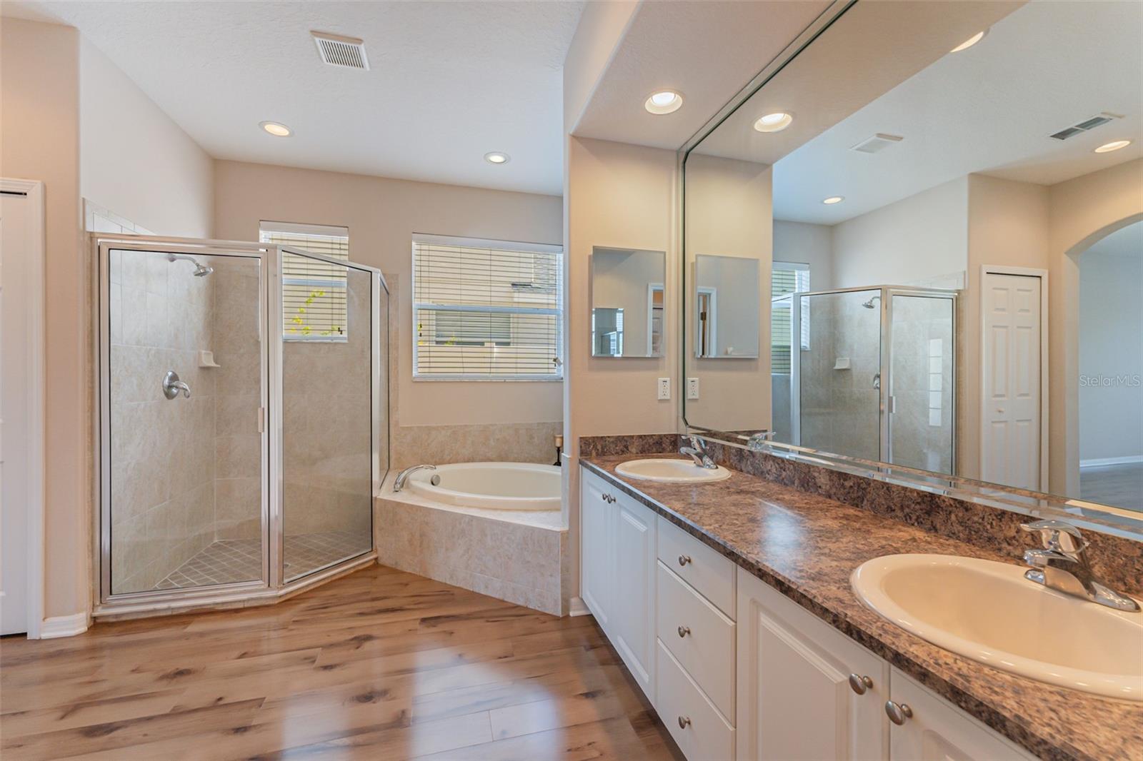 Image 31 of 74 For 13815 Artesa Bell Drive