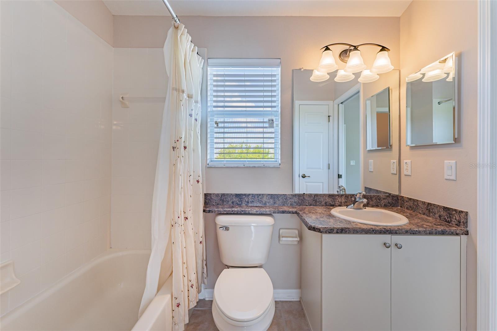 Image 45 of 74 For 13815 Artesa Bell Drive