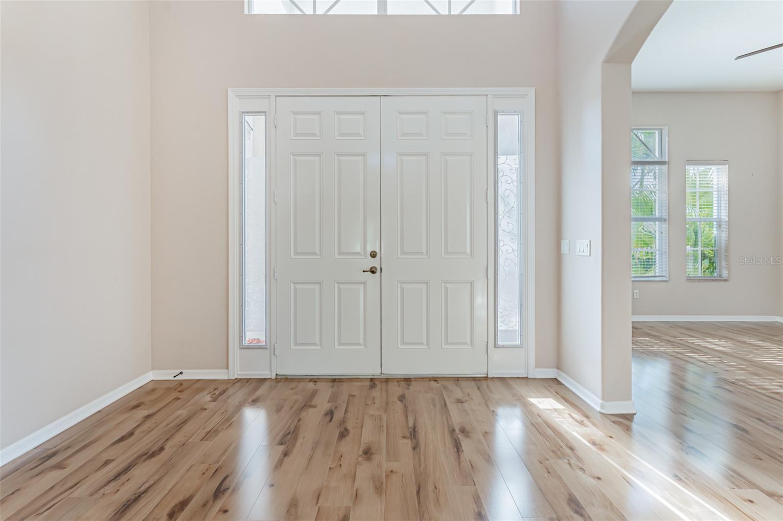 Image 7 of 74 For 13815 Artesa Bell Drive