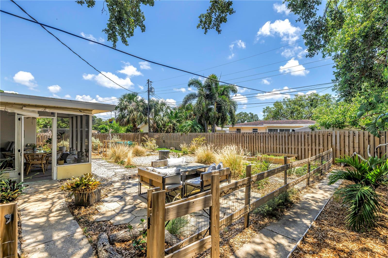 Image 23 of 35 For 11376 119th Terrace
