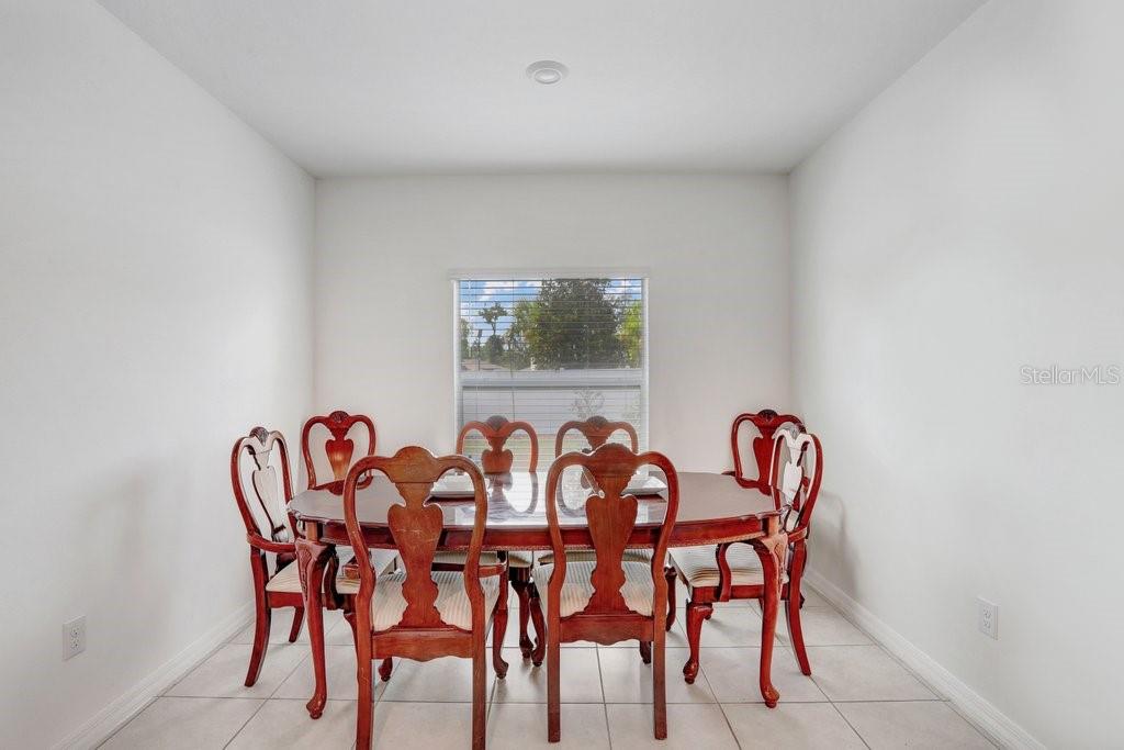 Image 10 of 30 For 6384 Ten Acre Court