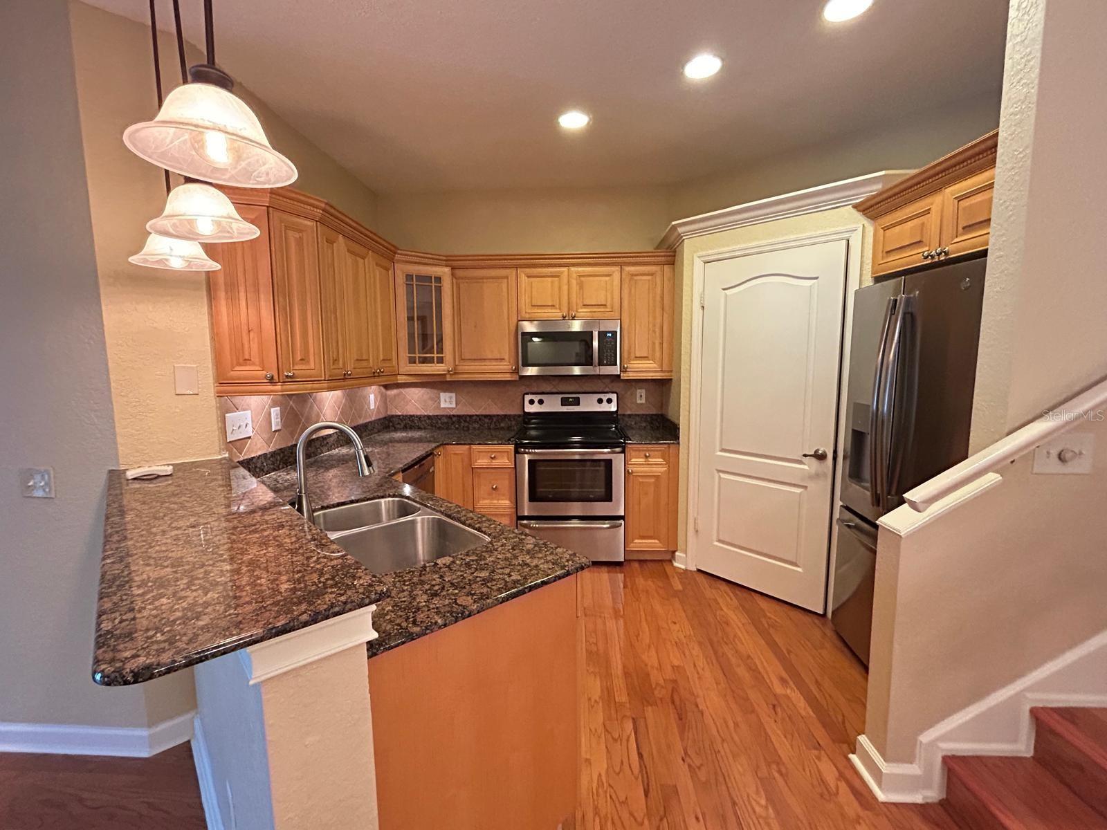 Image 11 of 56 For 622 Seascape Way