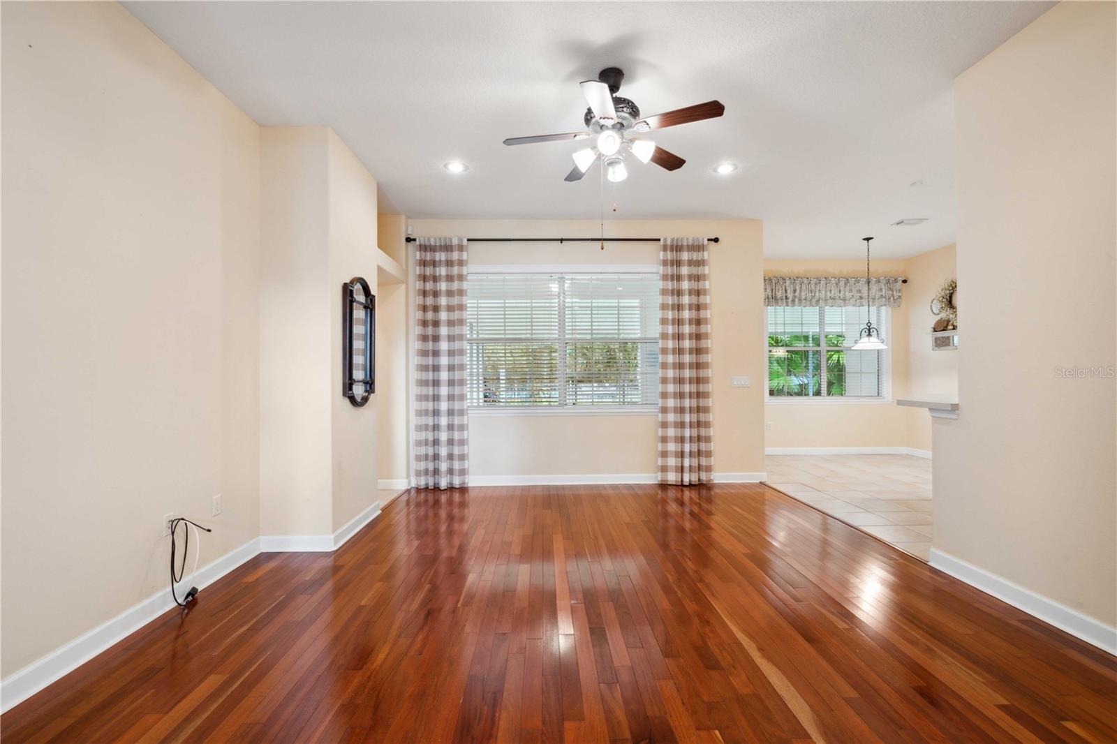Image 10 of 58 For 12435 Oak Street