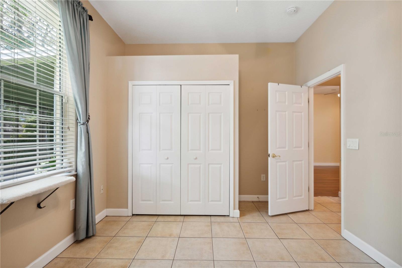 Image 18 of 58 For 12435 Oak Street