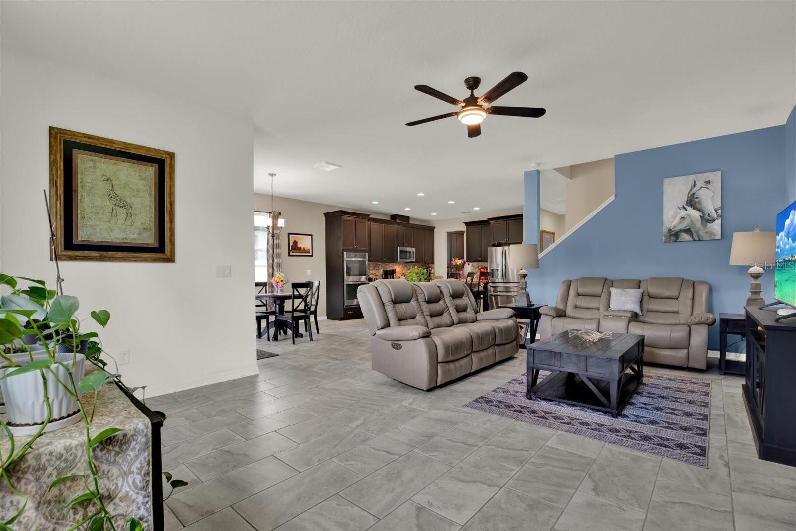 Listing photo id 8 for 22368 Woodmen Hall Drive