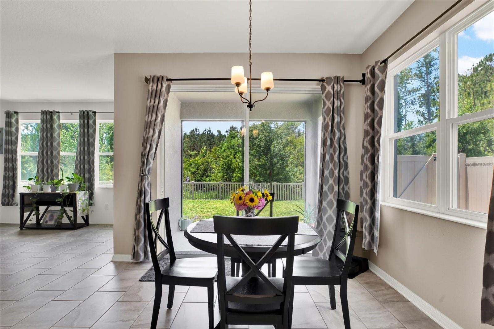 Listing photo id 16 for 22368 Woodmen Hall Drive