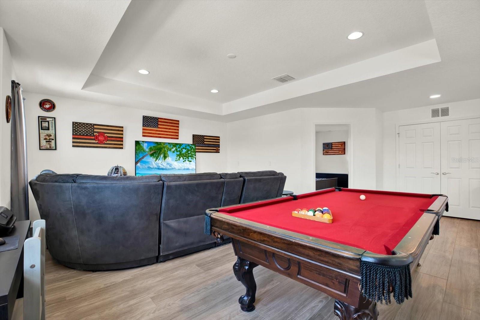 Listing photo id 33 for 22368 Woodmen Hall Drive
