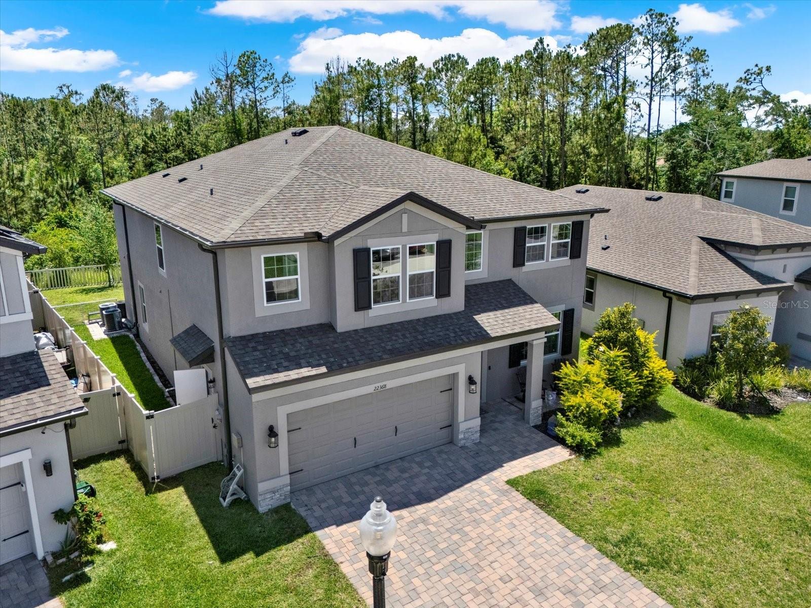 Listing photo id 40 for 22368 Woodmen Hall Drive