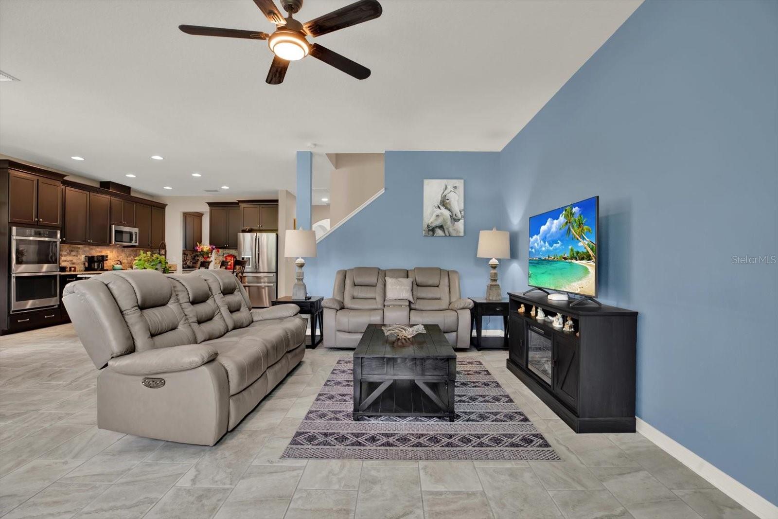 Listing photo id 6 for 22368 Woodmen Hall Drive