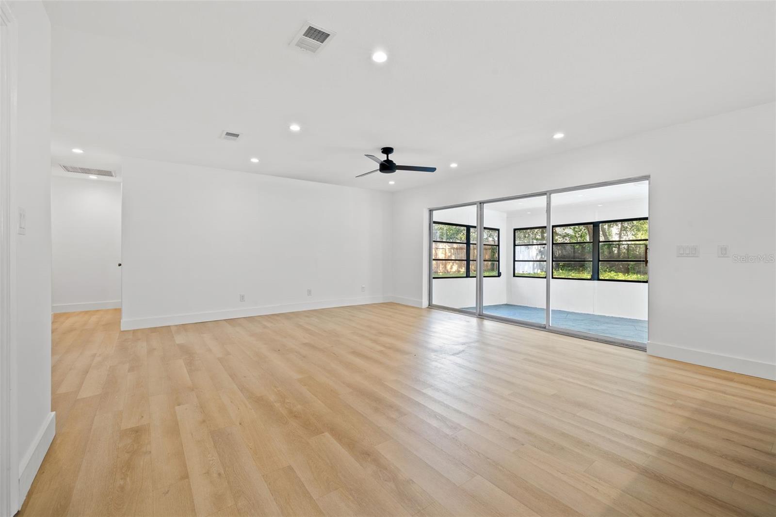 Image 15 of 24 For 3408 Swann Avenue