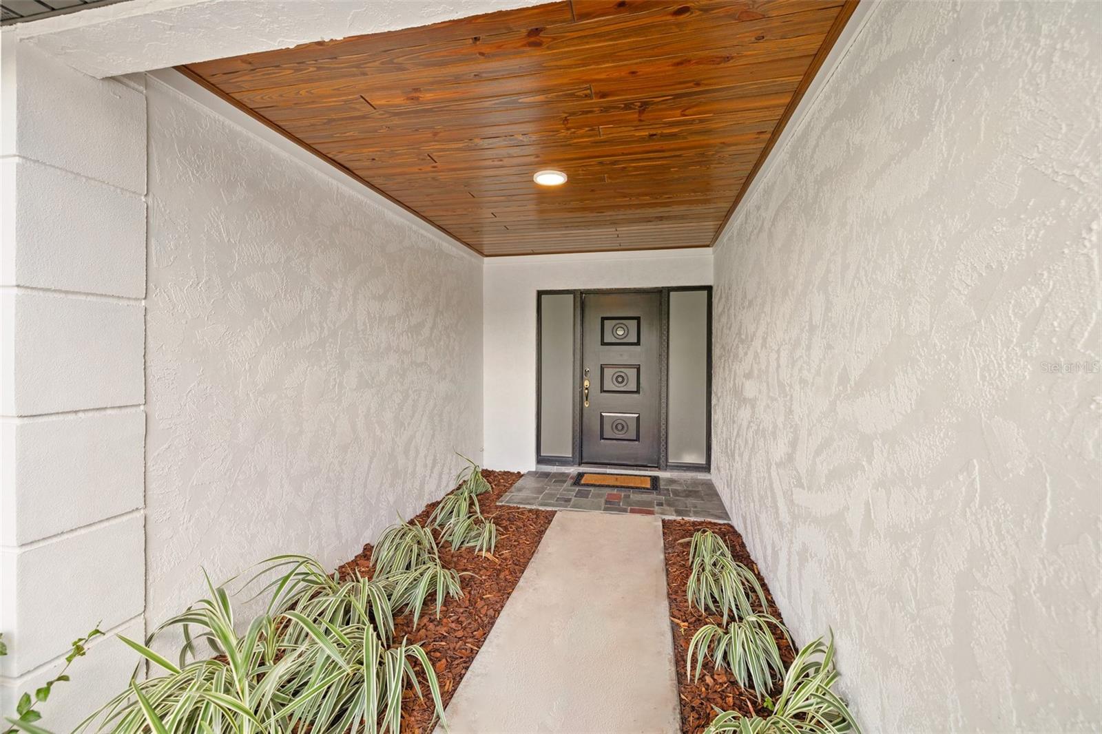 Image 8 of 24 For 3408 Swann Avenue