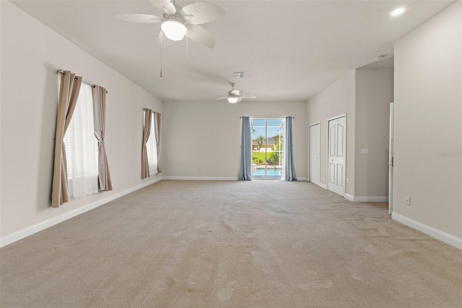 Image 36 of 53 For 13375 Newcastle Avenue