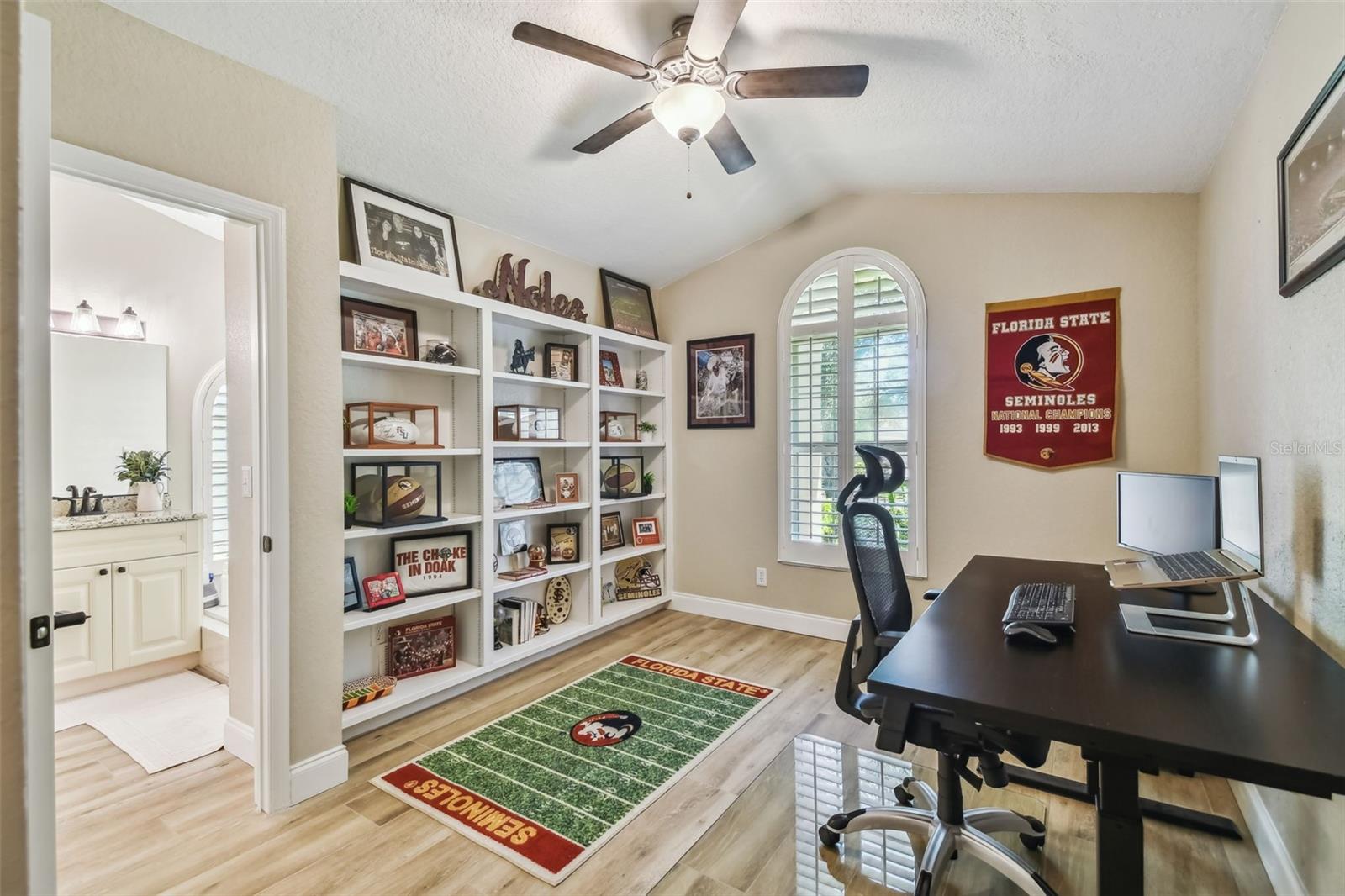 Image 32 of 90 For 5027 Cross Pointe Drive