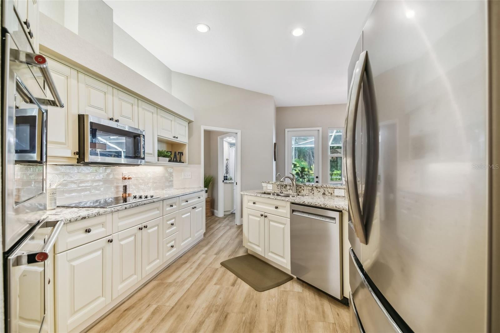 Image 9 of 90 For 5027 Cross Pointe Drive
