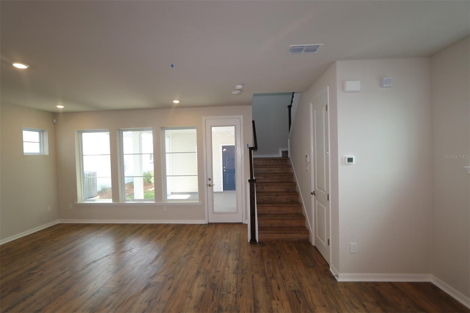 Image 10 of 41 For 6690 Wake Street