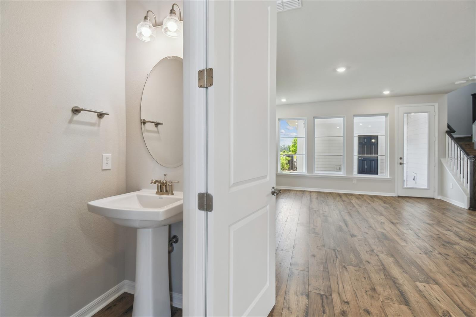 Image 18 of 41 For 6690 Wake Street