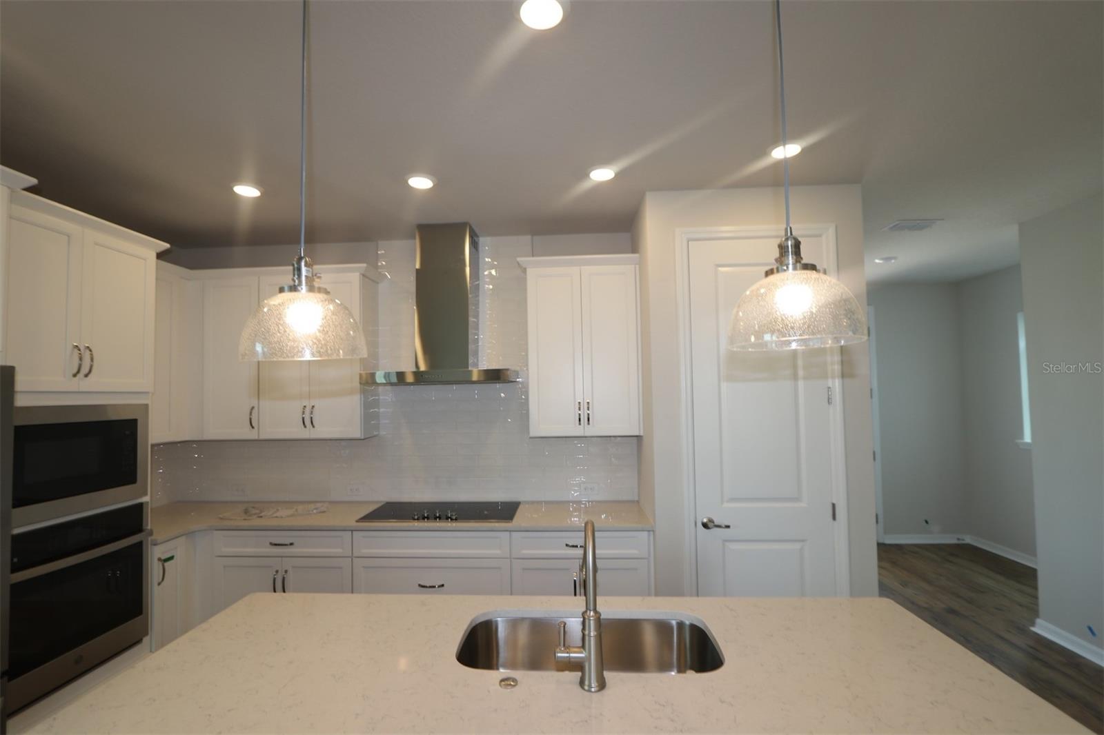 Image 7 of 41 For 6690 Wake Street