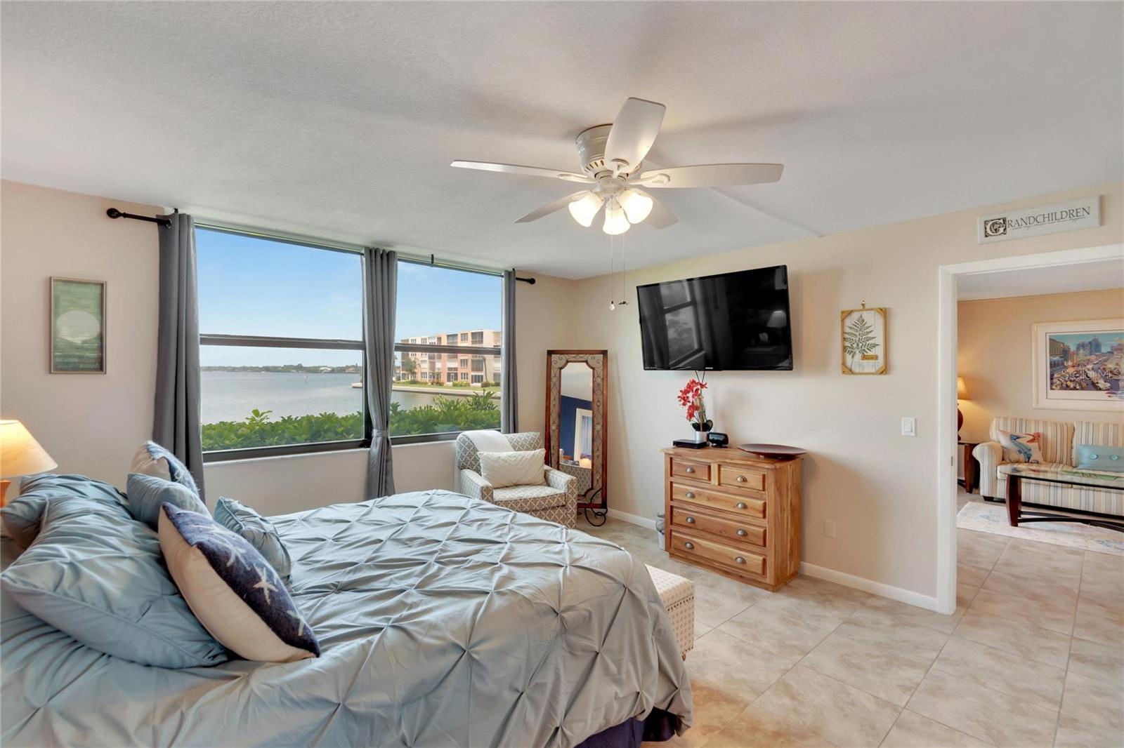 Image 21 of 62 For 7700 Sun Island Drive S 105