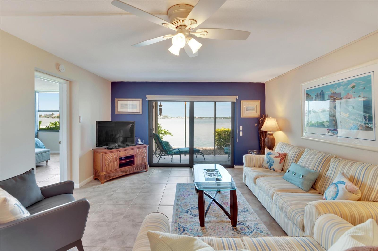 Image 8 of 62 For 7700 Sun Island Drive S 105