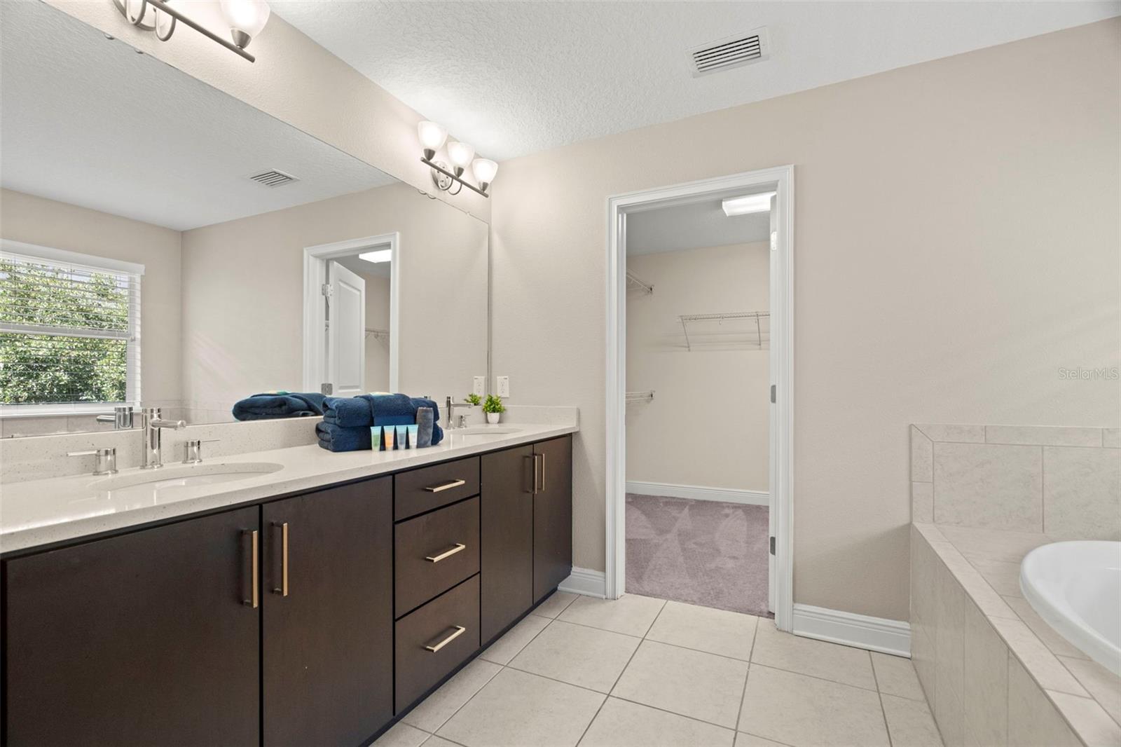 Listing photo id 15 for 1520 Fig Street