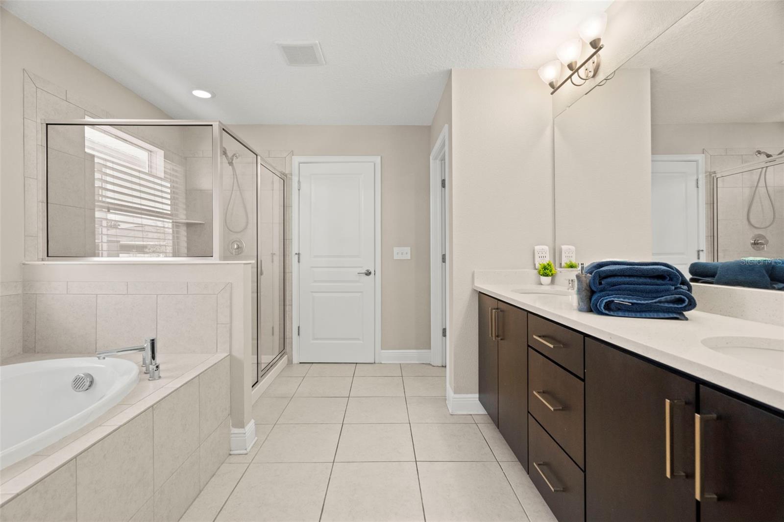 Listing photo id 17 for 1520 Fig Street