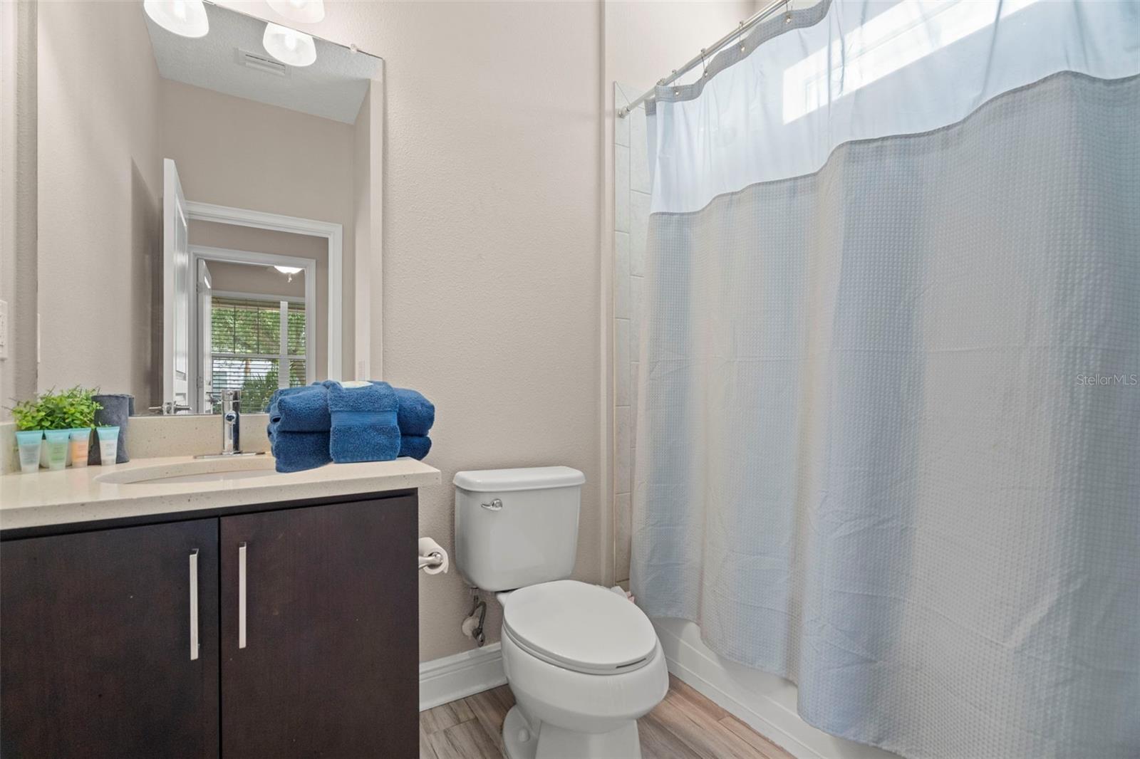 Listing photo id 21 for 1520 Fig Street